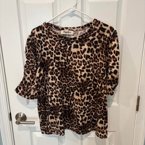 Black and brown leopard knit top, XL ￼
Brand: Haptics - Picture 4 of 5